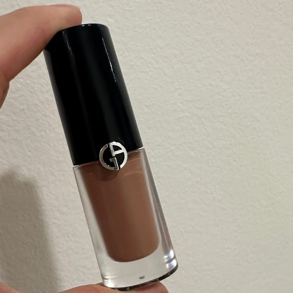 Armani liquid eyeshadow- 22M-New